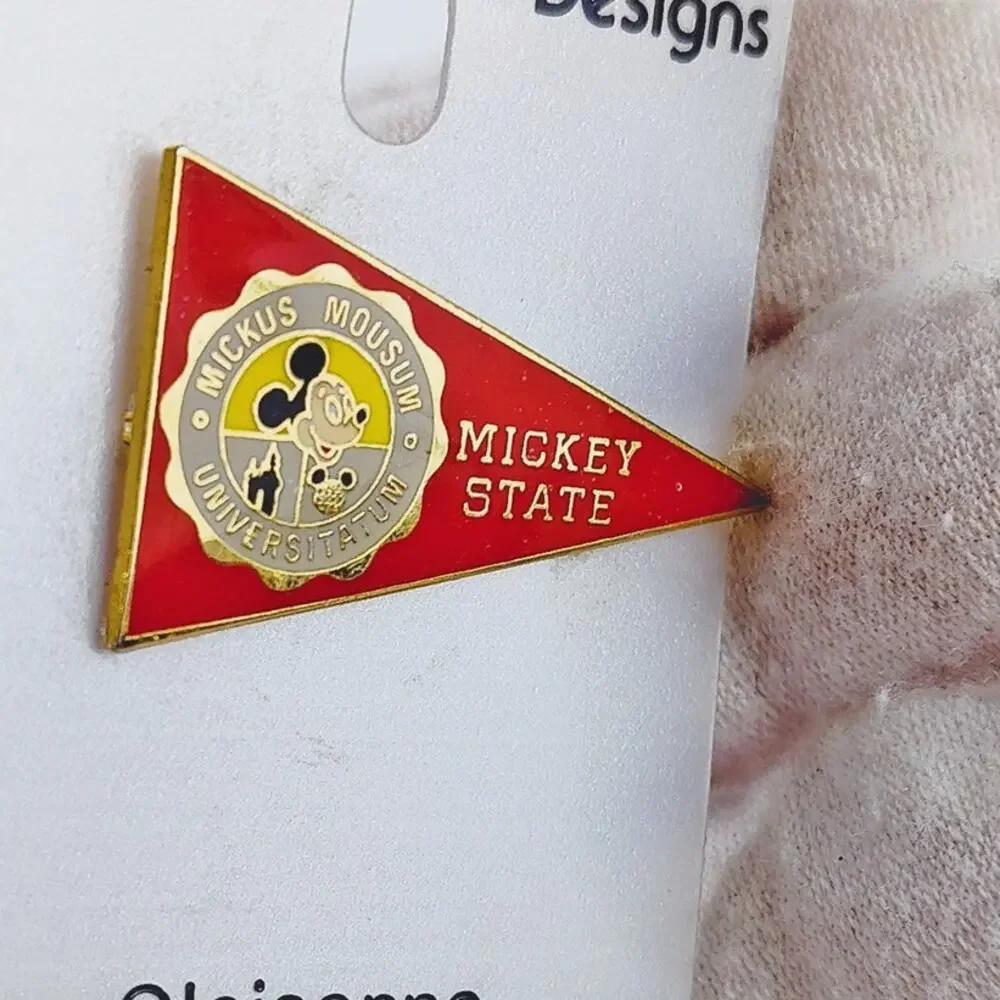 Vintage Mickey State Mickus Mousum Universitatum Pin NIP